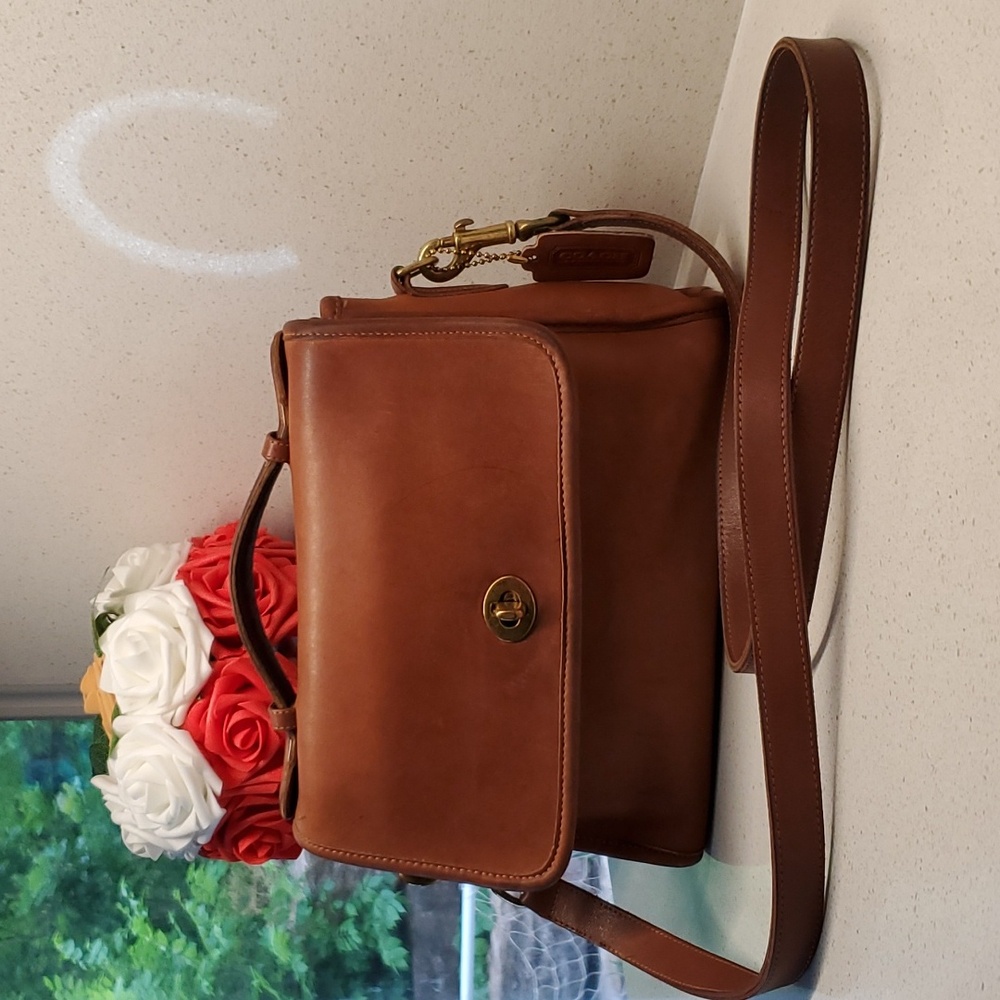 COPY - USA 🇺🇸 Vintage COACH #7043  crossbody bag
